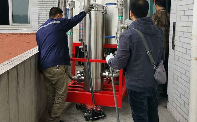 细水雾移出电梯.jpg 细水雾移出电梯.jpg
