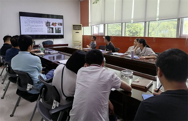 在线买世界杯平台为国网宜宾供电检修公司做产品技术讲解